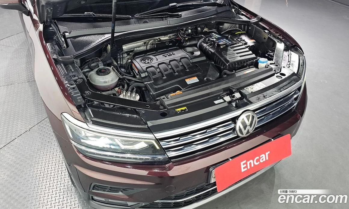 VW Tiguan 2.0 TDI 4Motion Prestige, снимка 5 - Автомобили и джипове - 56122231