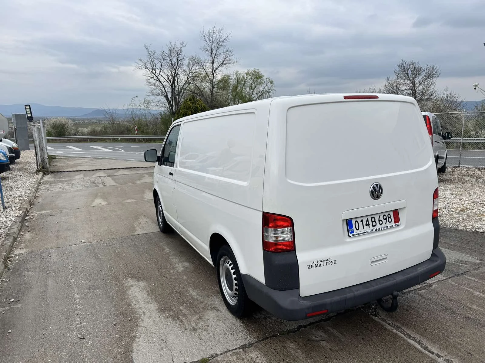 VW Transporter ХЛАДИЛЕН, снимка 4 - Бусове и автобуси - 54056523