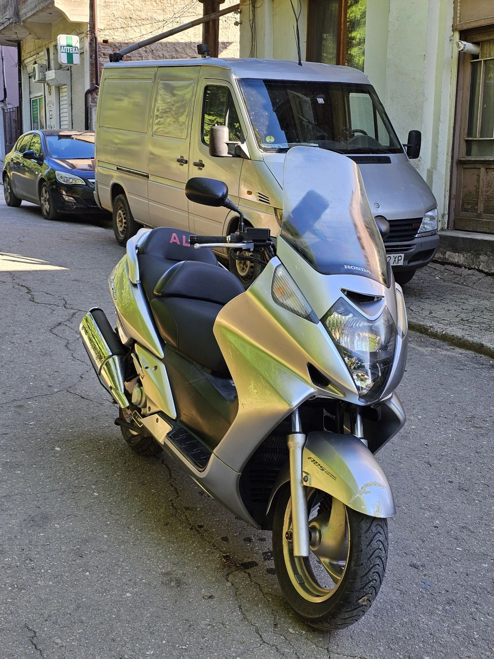Honda Silver Wing 600cc + ABS