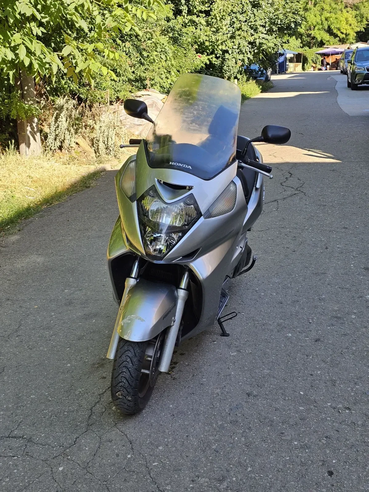 Honda Silver Wing 600cc + ABS, снимка 2 - Мотоциклети и мототехника - 55244865