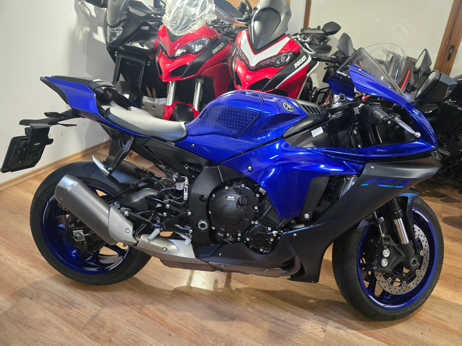 Yamaha YZF-R1, снимка 3 - Мотоциклети и мототехника - 56684706