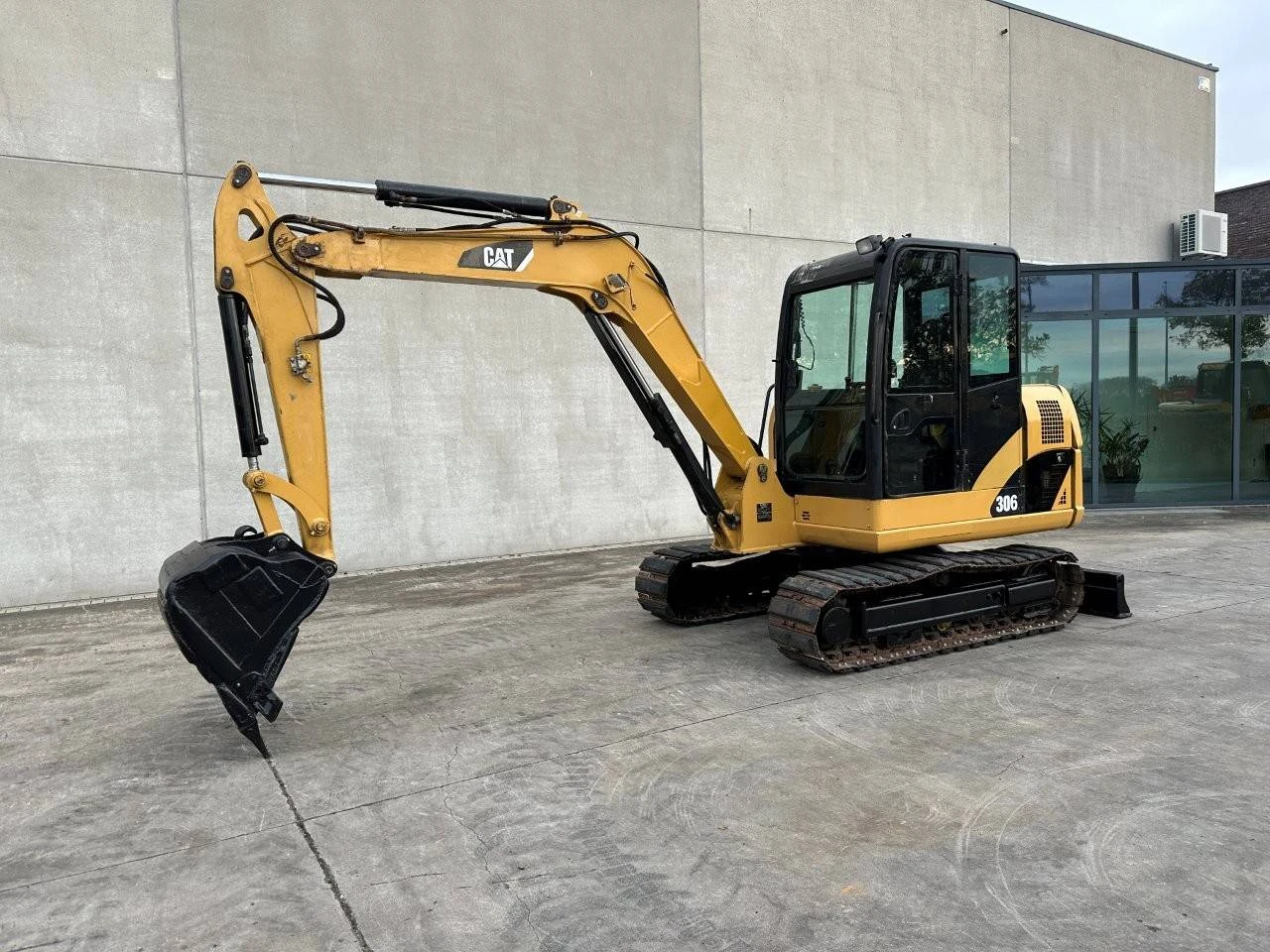 ����� Caterpillar 306 | Mobile.bg � ����������� 1