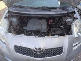 Toyota Yaris 1.0i-на части, снимка 9