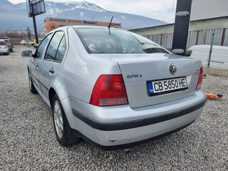 VW Bora 2.0i 4x4 КЛИМАТРОНИК, снимка 2 - Автомобили и джипове - 46830338