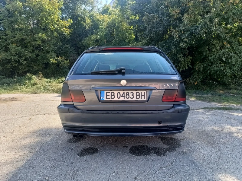 BMW 320, снимка 4 - Автомобили и джипове - 47331039