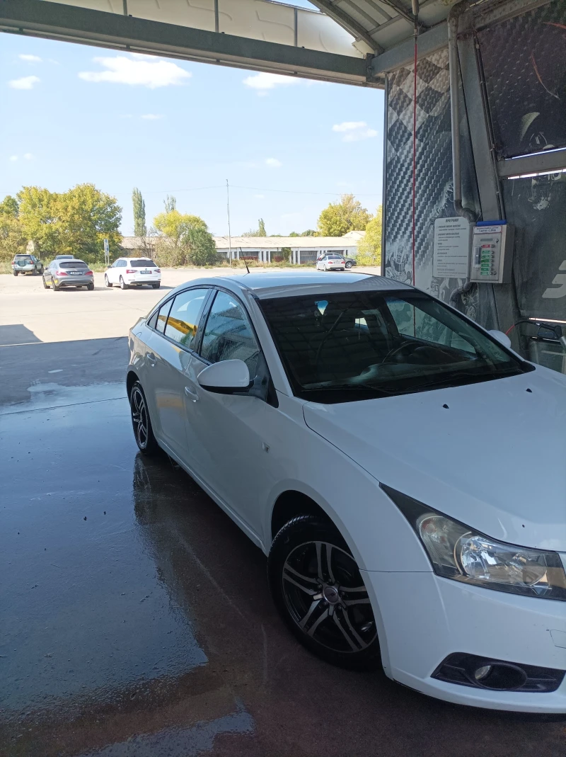 Chevrolet Cruze, снимка 4 - Автомобили и джипове - 47331807