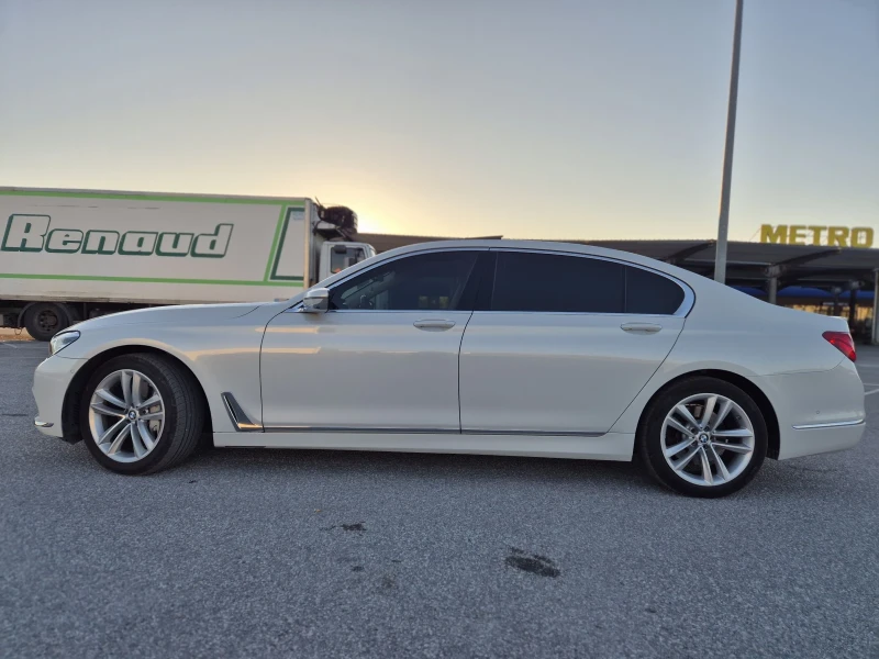 BMW 750 Li 4х4, снимка 3 - Автомобили и джипове - 48222516