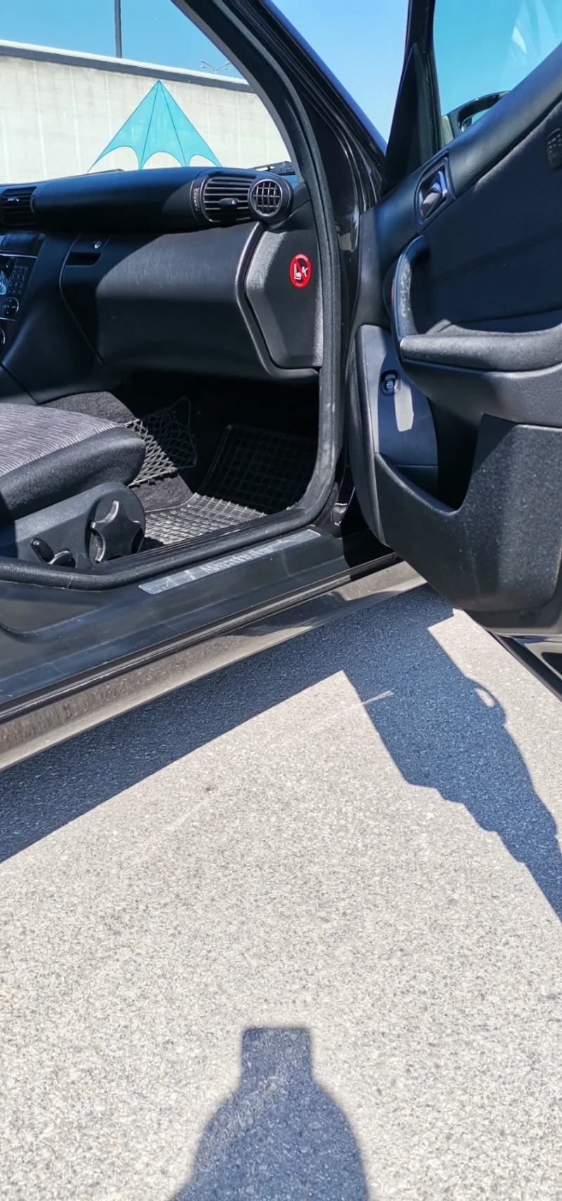 Mercedes-Benz C 200, снимка 10 - Автомобили и джипове - 50864107