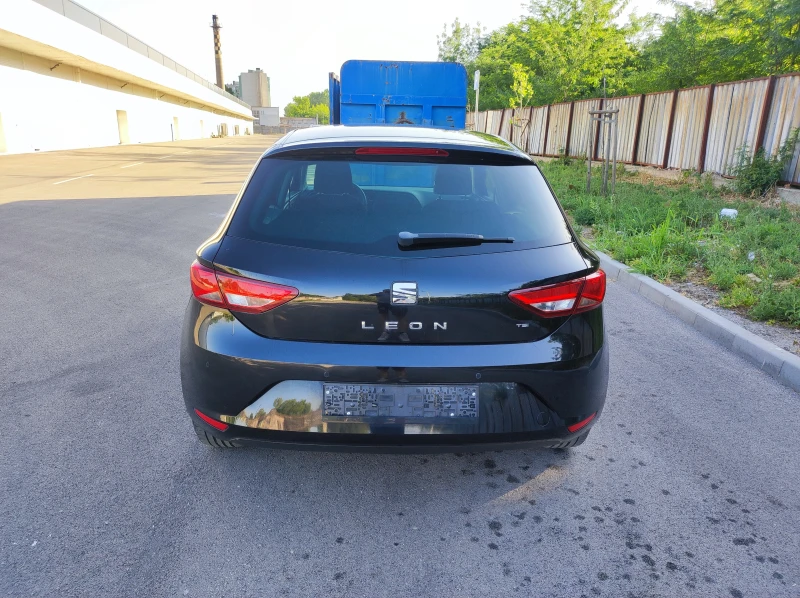 Seat Leon 1.2Turbo 86hp 4 цилиндъра 2014g, снимка 4 - Автомобили и джипове - 50905830