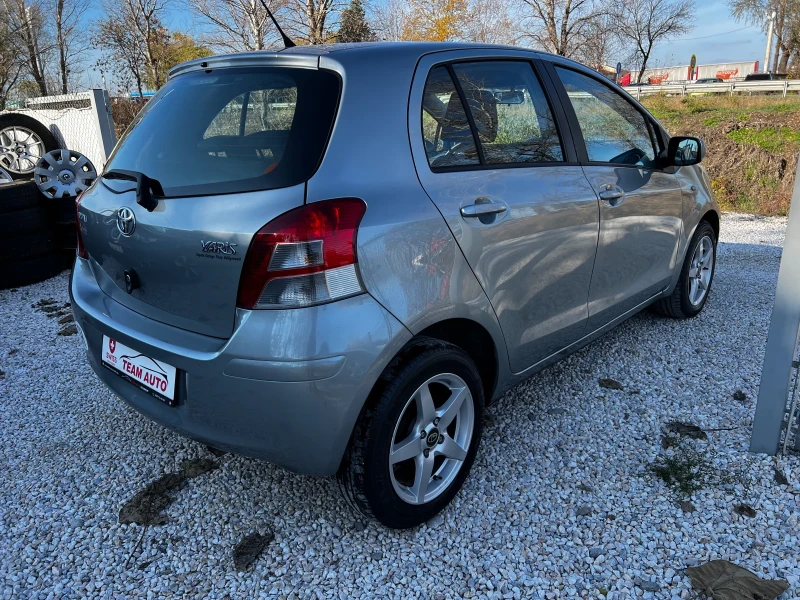 Toyota Yaris 1.33i 6-SPEED EURO-5, снимка 5 - Автомобили и джипове - 52707316