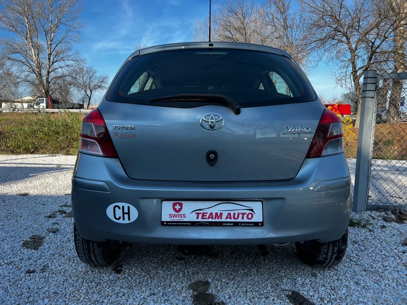 Toyota Yaris 1.33i 6-SPEED EURO-5, снимка 4 - Автомобили и джипове - 52707316