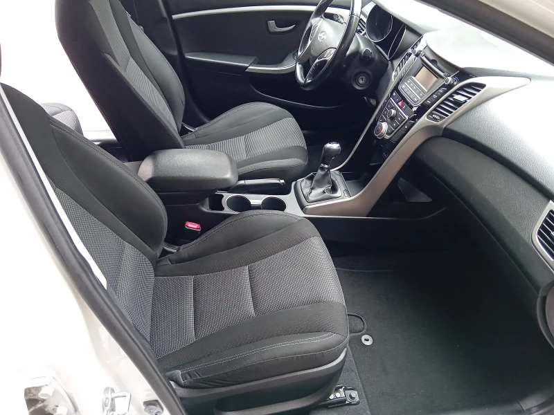 Hyundai I30, снимка 9 - Автомобили и джипове - 52846908