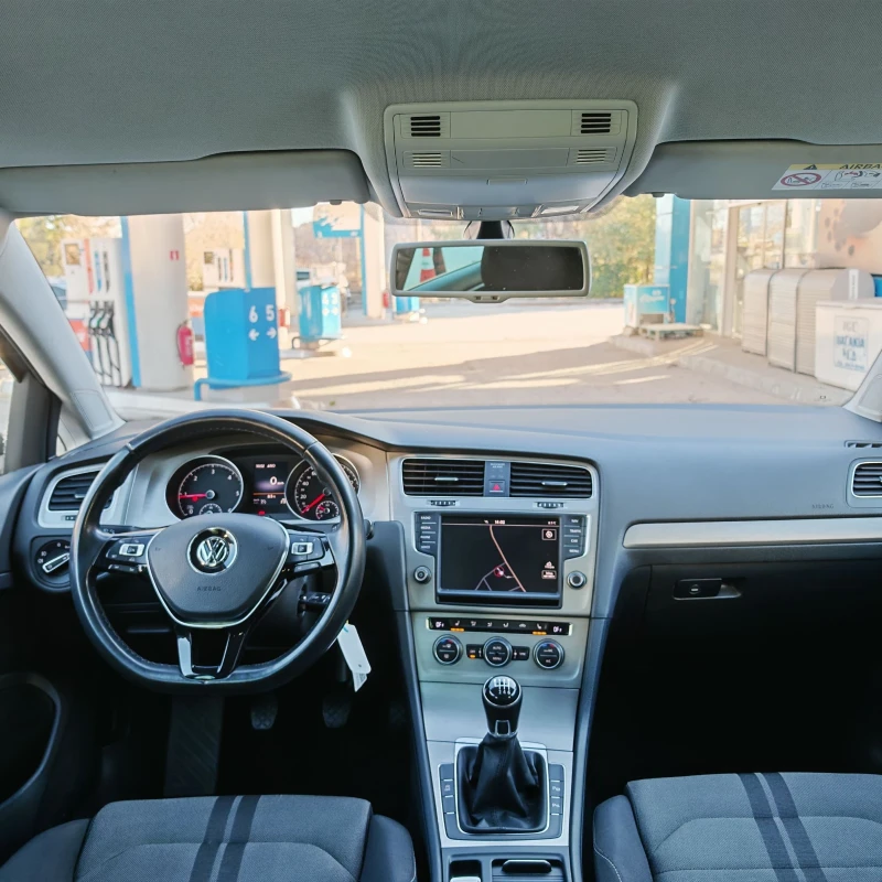 VW Golf 1.6 TDI Comfortline BlueMotion, снимка 11 - Автомобили и джипове - 53020197
