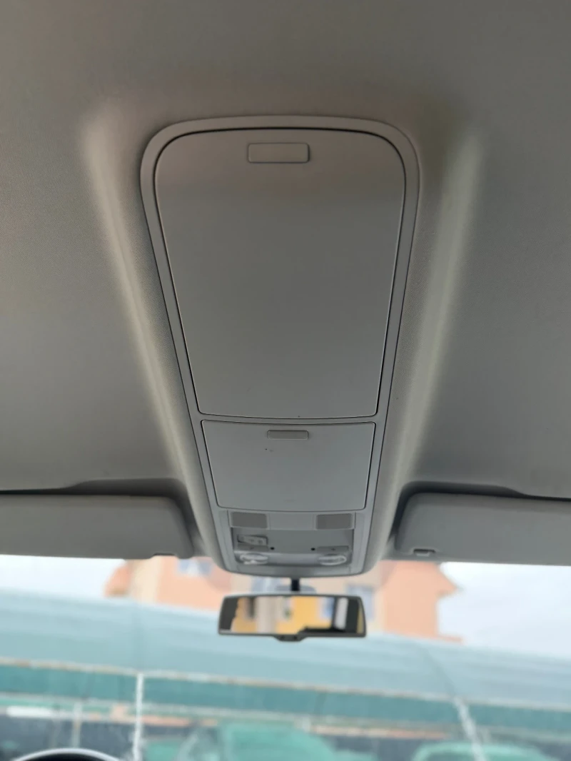 VW Touran 2.0 TDI 170 к.с Highline, снимка 12 - Автомобили и джипове - 53274462