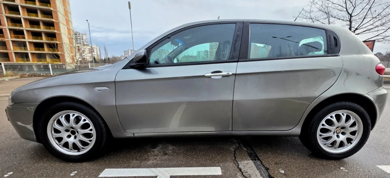 Alfa Romeo 147 97хл км, снимка 4 - Автомобили и джипове - 53300908