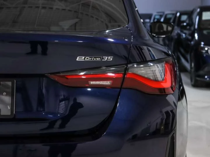 BMW i4 eDrive35 / Gran Coupe / 418km Battery Range / Come, снимка 9 - Автомобили и джипове - 53784076