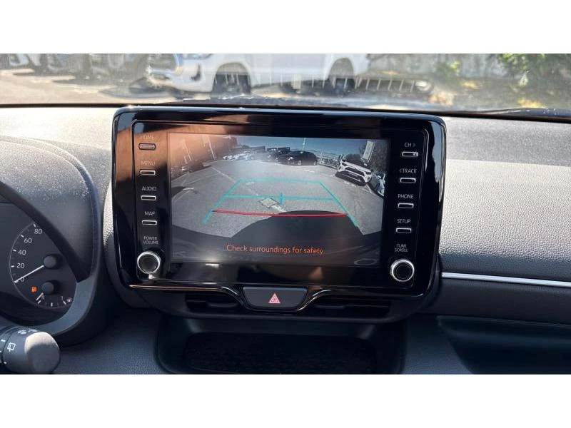 Toyota Yaris 1.5P FANCY CVT, снимка 15 - Автомобили и джипове - 55568389
