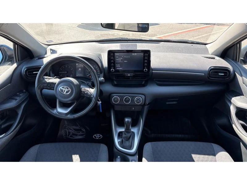 Toyota Yaris 1.5P FANCY CVT, снимка 8 - Автомобили и джипове - 55568389