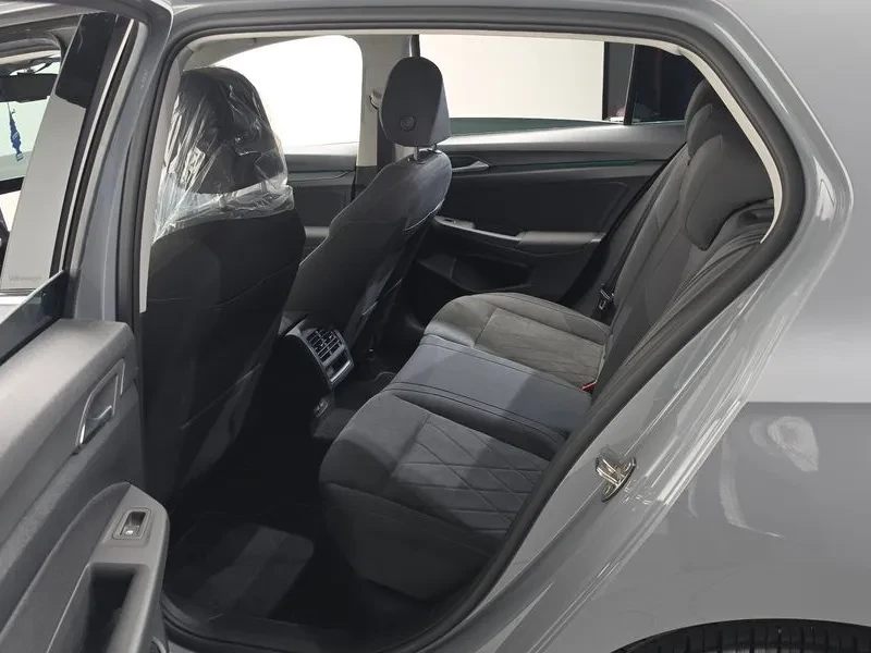 VW Golf 2.0 Tdi Premium, снимка 11 - Автомобили и джипове - 55785482