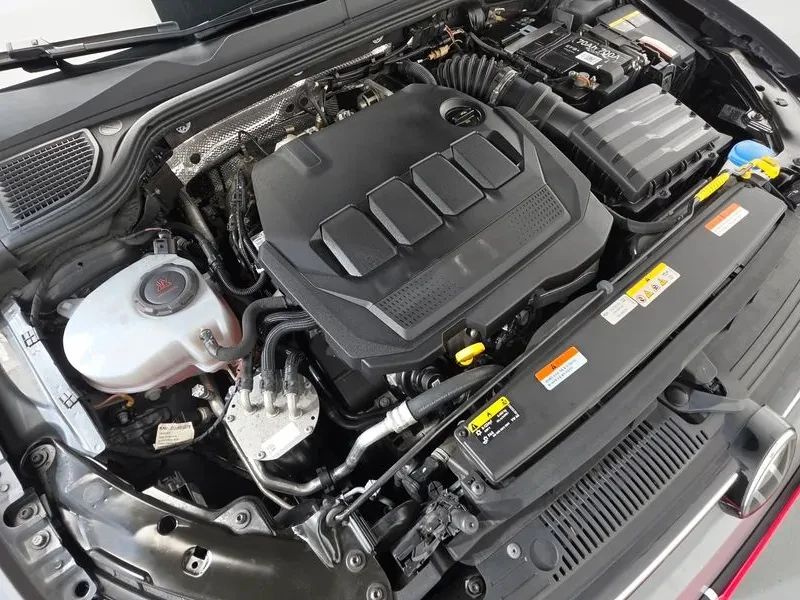 VW Golf 2.0 Tdi Premium, снимка 6 - Автомобили и джипове - 55785482