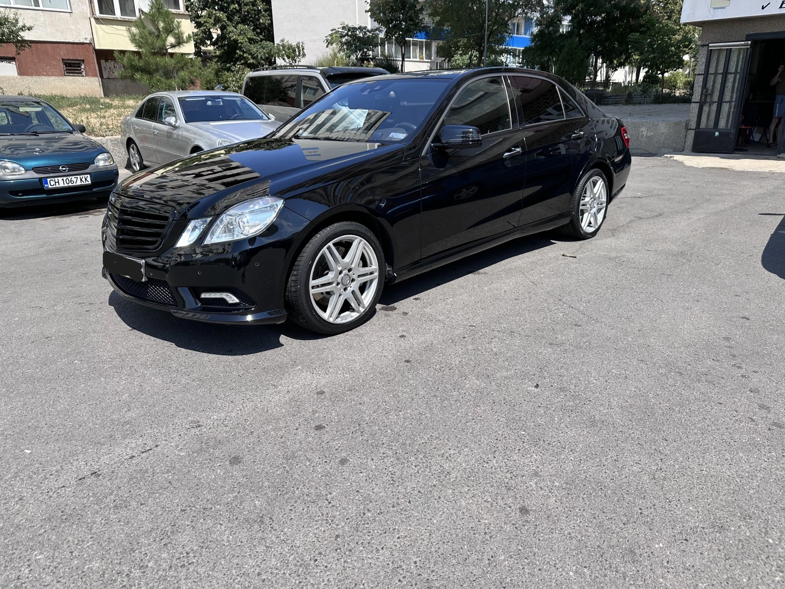 Mercedes-Benz E 500  - изображение 6