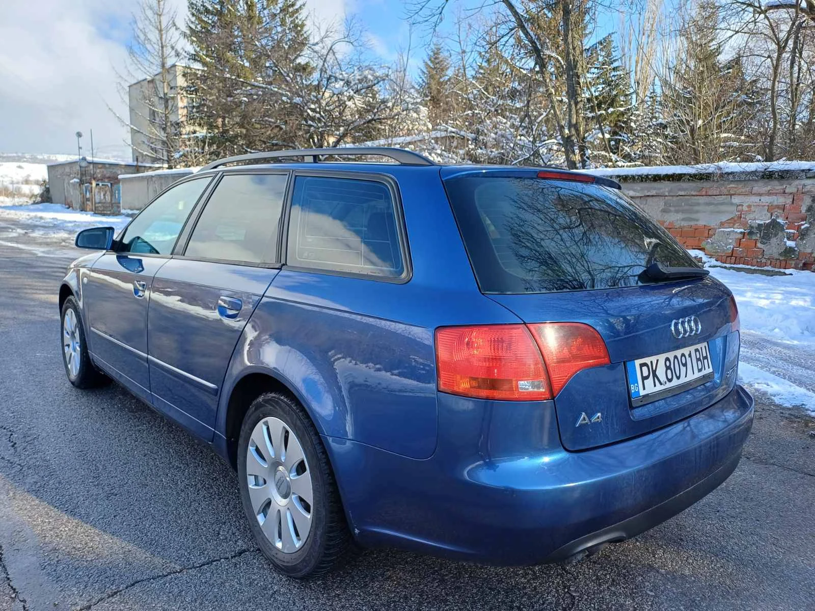 Audi A4 2.0 TDI 140 к.с - изображение 7