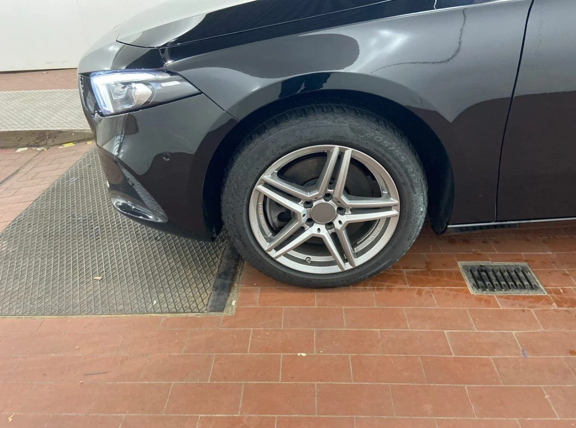 Mercedes-Benz A 250 Hybrid Lane Acc Led  - изображение 8