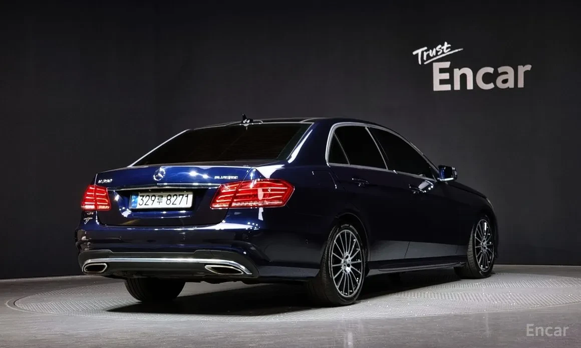 Mercedes-Benz E 350 E-Class W212 E350 Bluetec 4MATIC - изображение 2