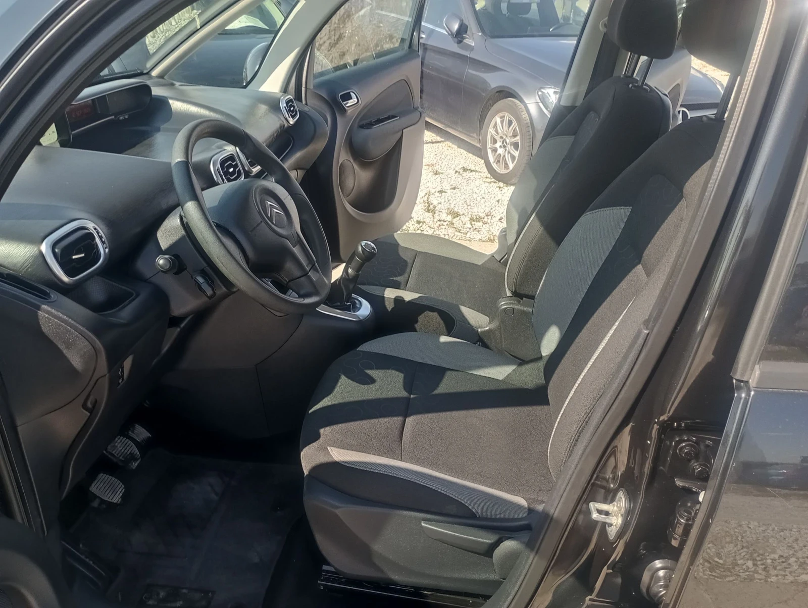Citroen C3 Picasso 1.4 бензин  - изображение 7