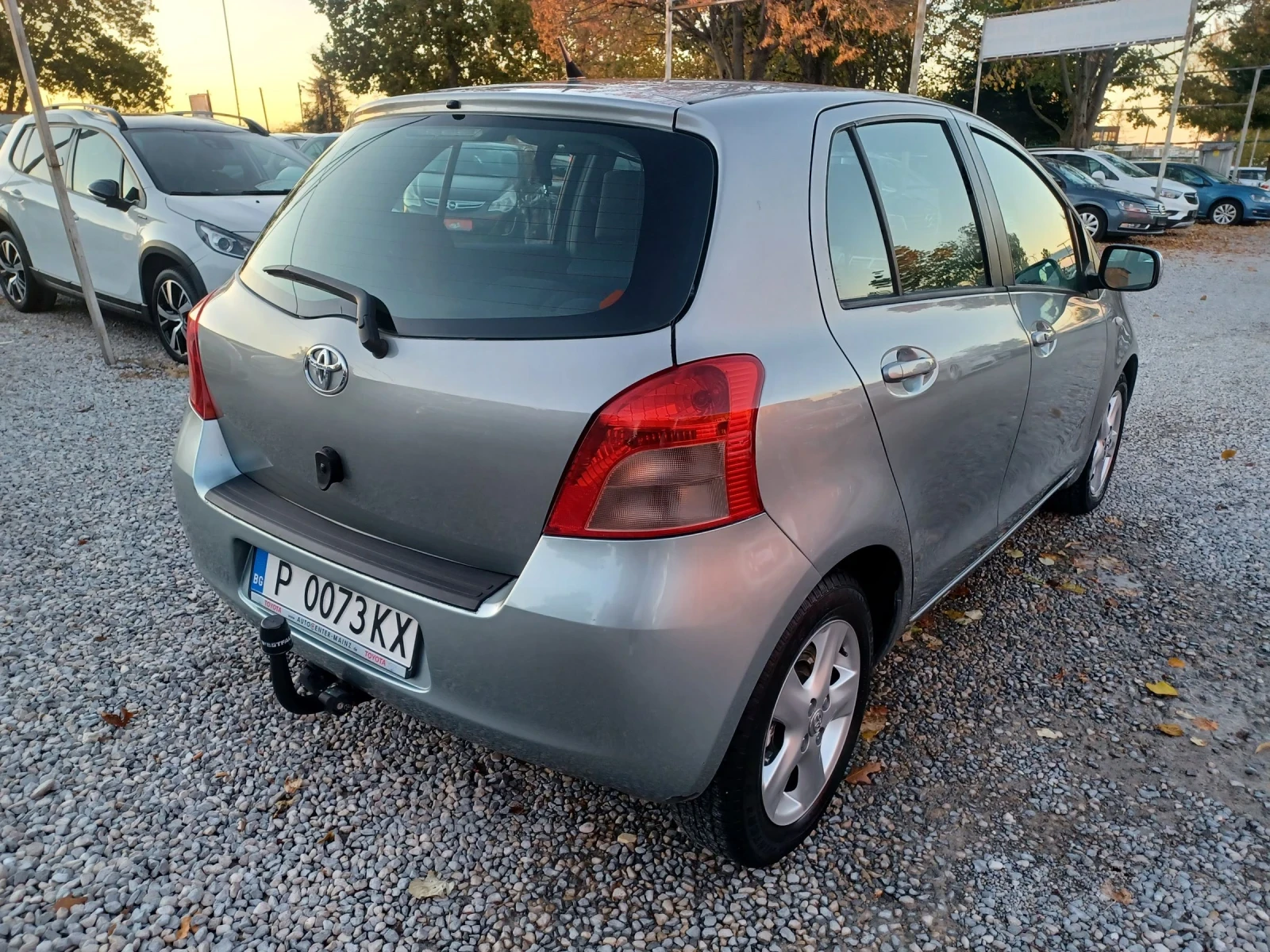 Toyota Yaris 1.3-87ps.SOL! AVTOMAT!START STOP ENGINE!KEYLESS GO | Mobile.bg — изображение 4