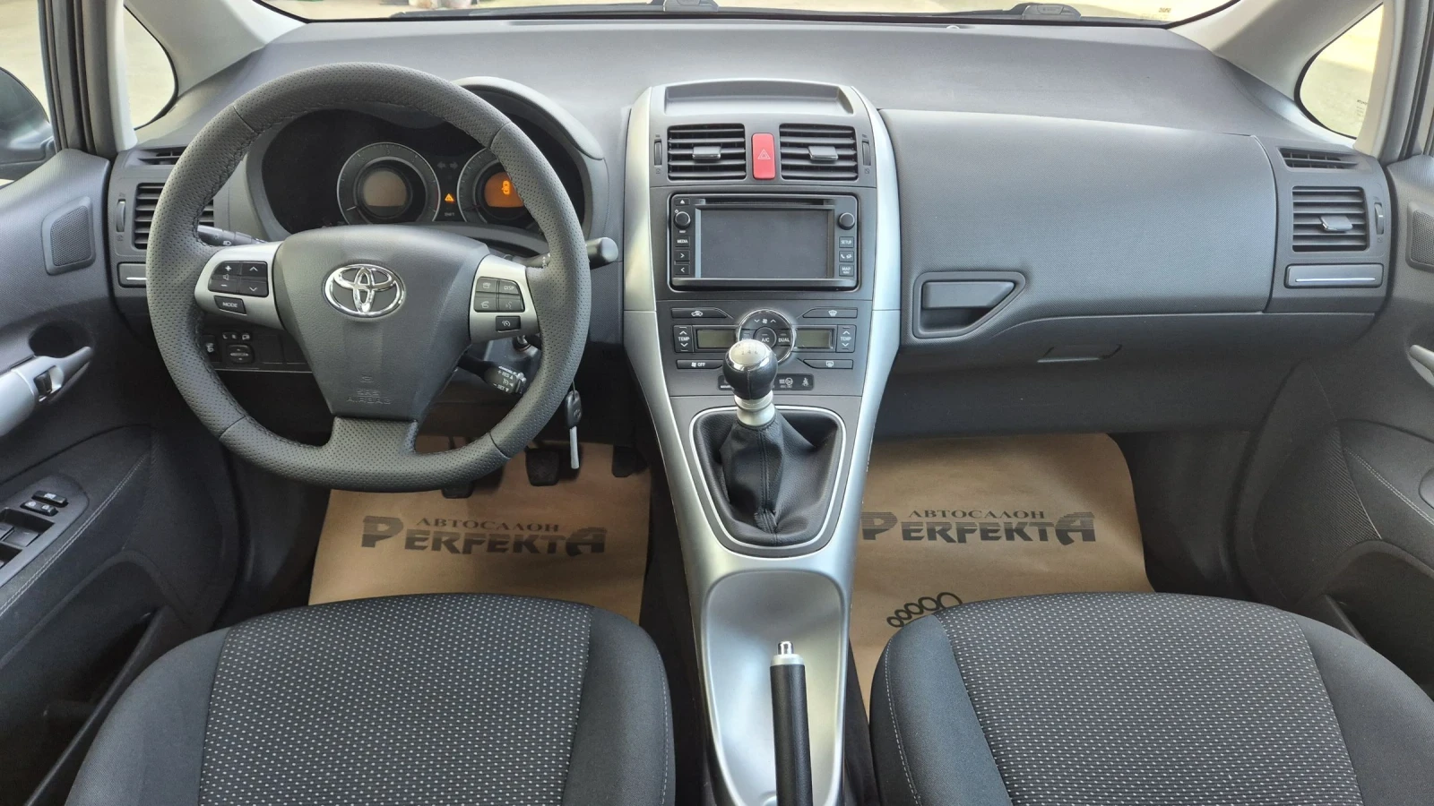 Toyota Auris 2.0D4D 125. | Mobile.bg   11