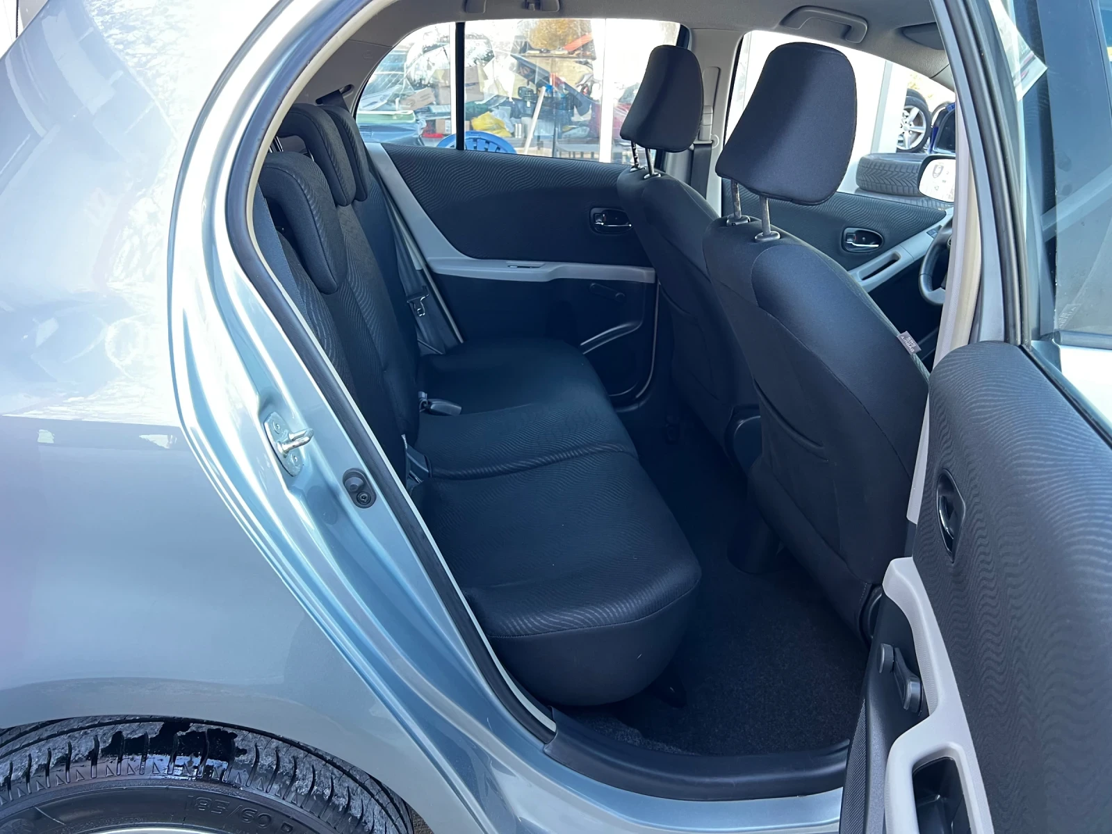 Toyota Yaris 1.33i 6-SPEED EURO-5 | Mobile.bg � ����������� 13