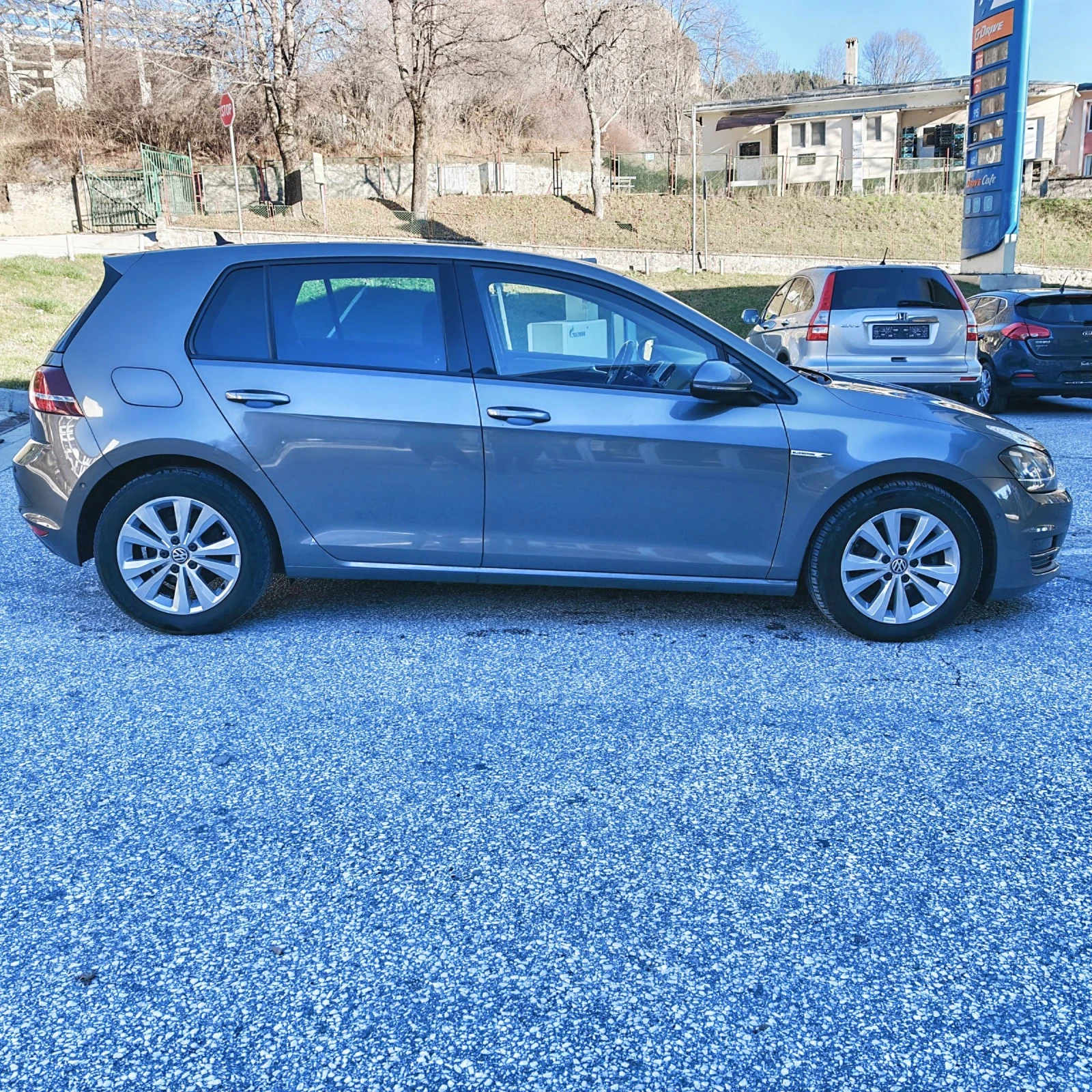 VW Golf 1.6 TDI Comfortline BlueMotion - изображение 8