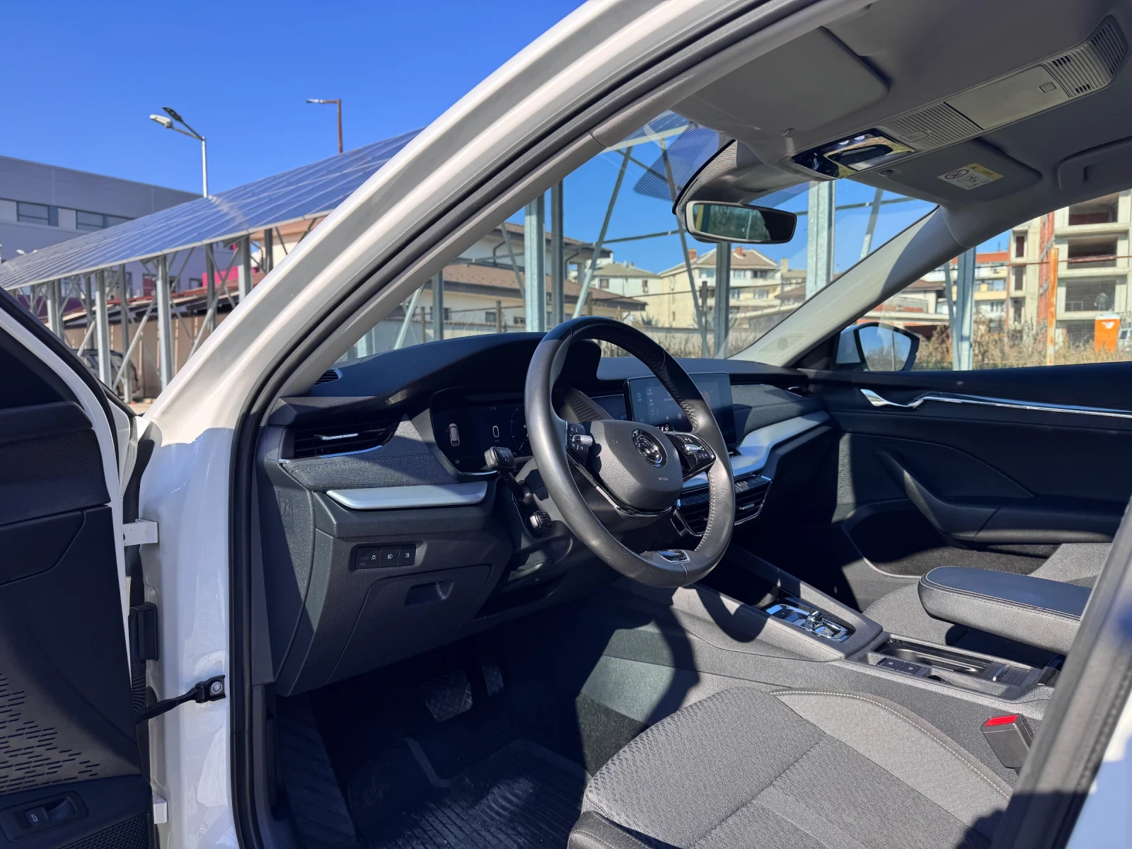 Skoda Octavia 2.0TDI/DSG/150 к.с. - изображение 8