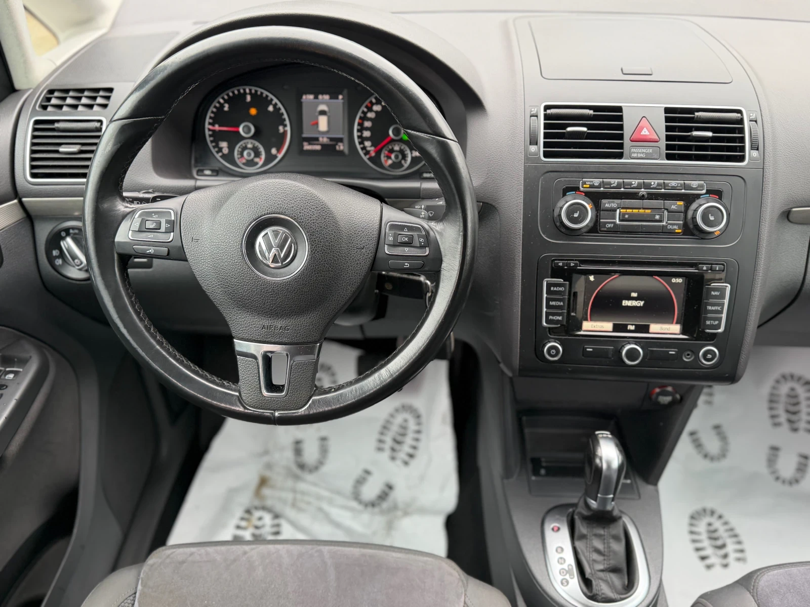 VW Touran 2.0 TDI 170 �.� Highline | Mobile.bg � ����������� 9