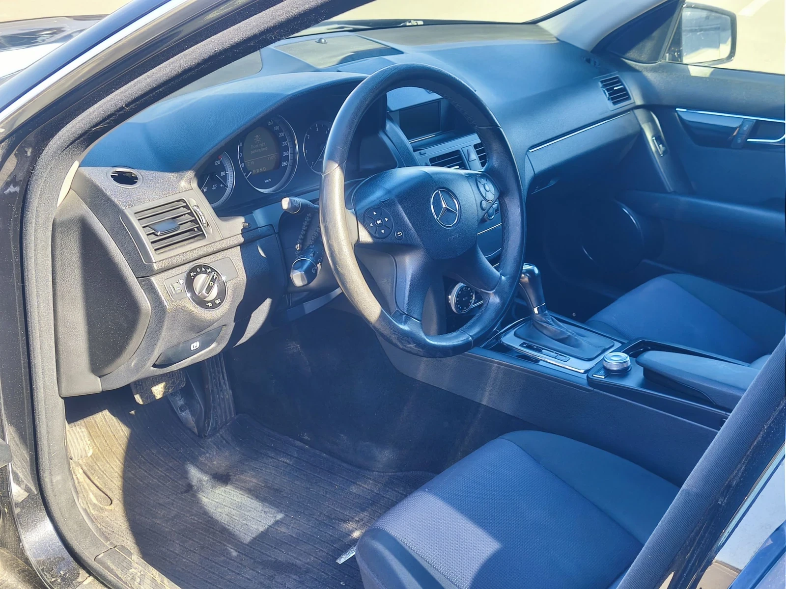 Mercedes-Benz C 220 СМЕНЕНА ВЕРИГА, снимка 8 - Автомобили и джипове - 53771780