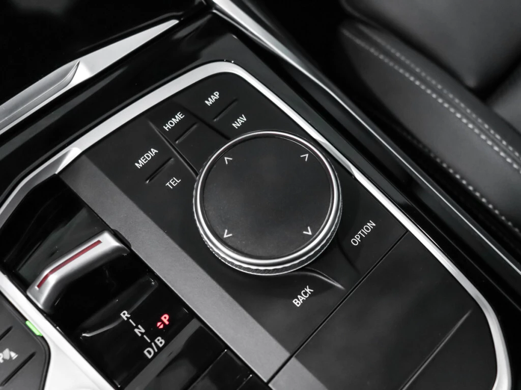 BMW i4 eDrive35 / Gran Coupe / 418km Battery Range / Come, снимка 16 - Автомобили и джипове - 53784076