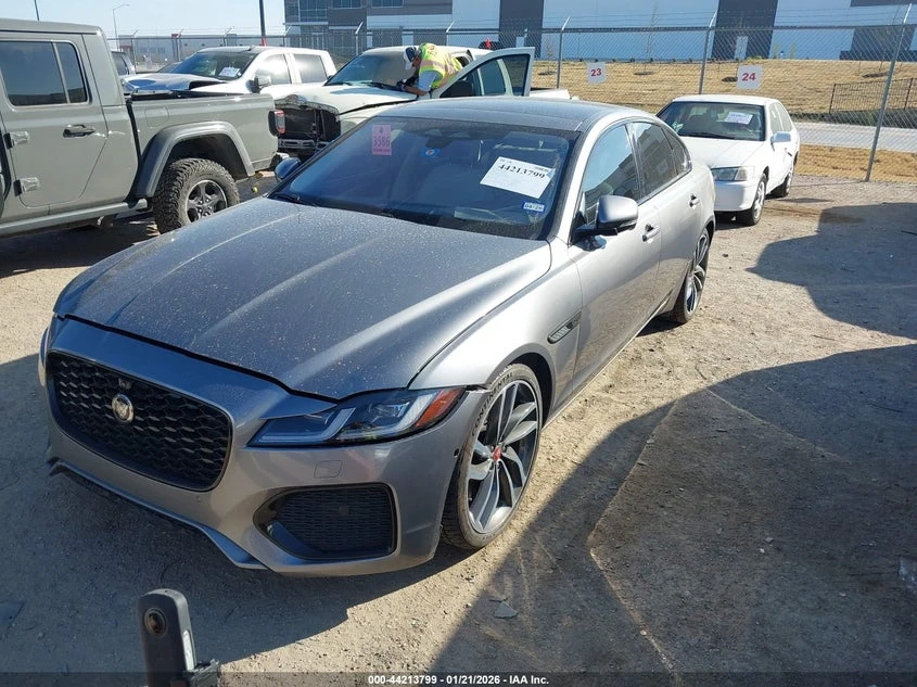 Jaguar Xf 2l Se P250 Rwd Automatic, снимка 2 - Автомобили и джипове - 53907259