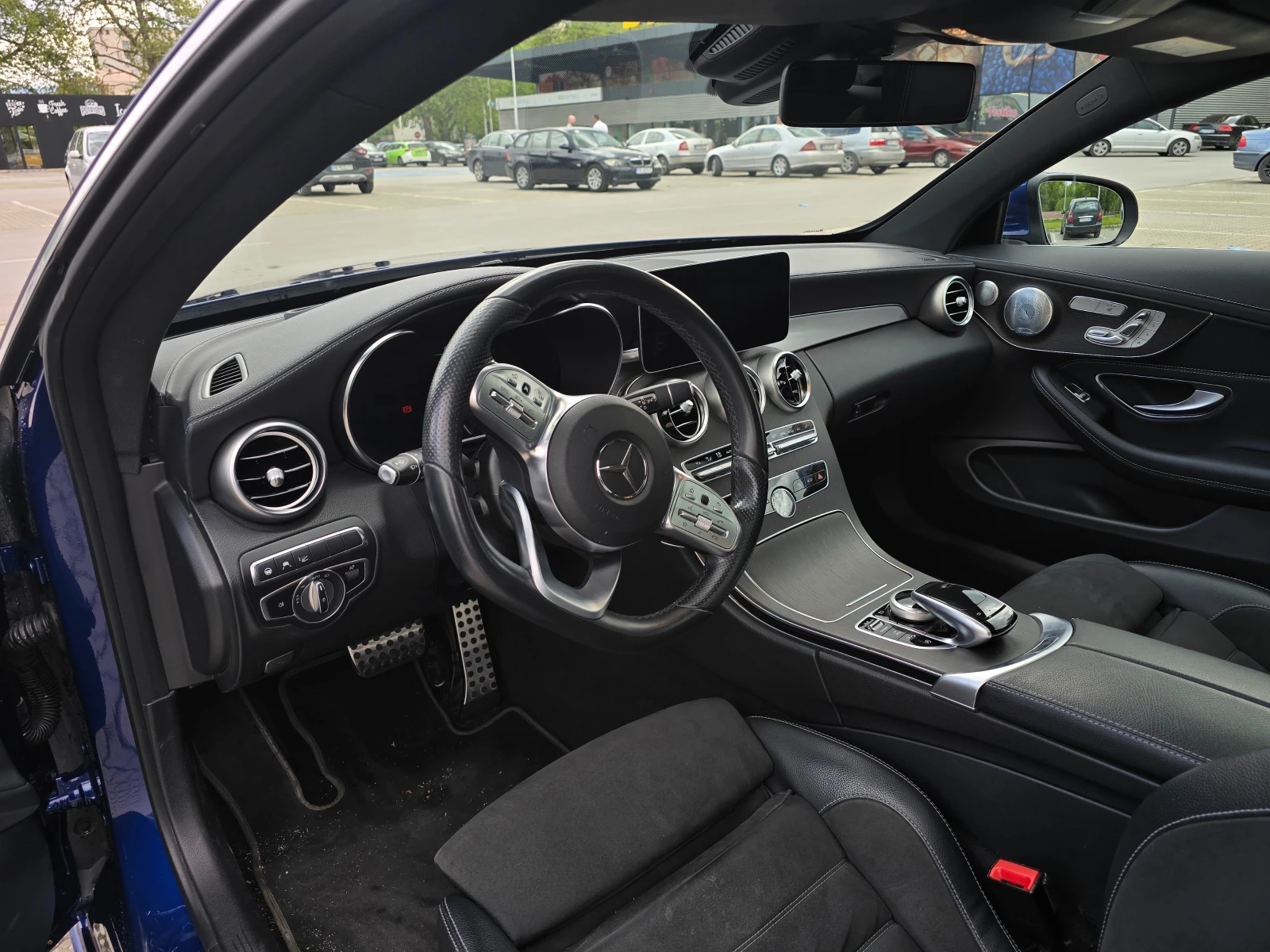 Mercedes-Benz C 300  AMG 4MATIC, снимка 11 - Автомобили и джипове - 54399893