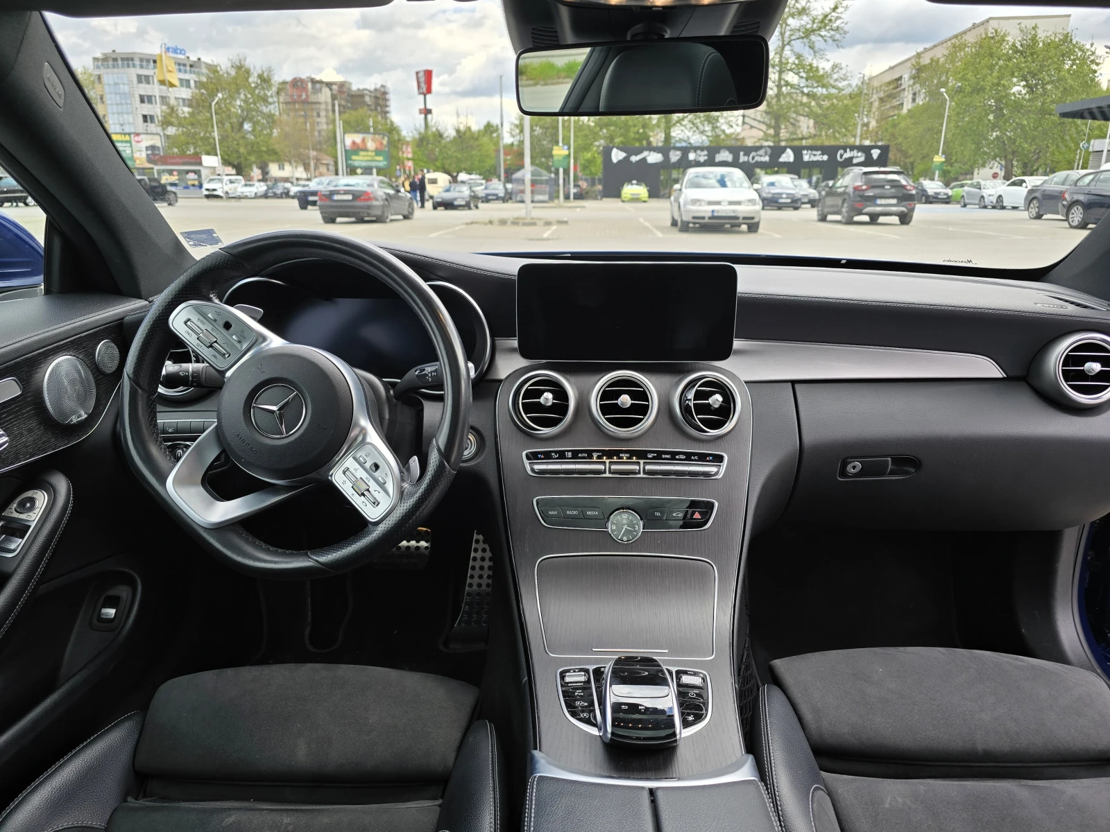 Mercedes-Benz C 300  AMG 4MATIC, снимка 9 - Автомобили и джипове - 54399893
