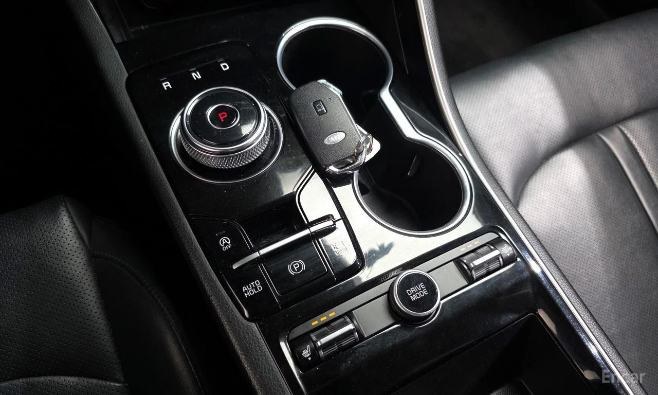 Kia K5 2.0 Trendy* ПОДГРЕВ* КАМЕРА* KEYLESS* КРАЙНА ЦЕНА*, снимка 14 - Автомобили и джипове - 54497483