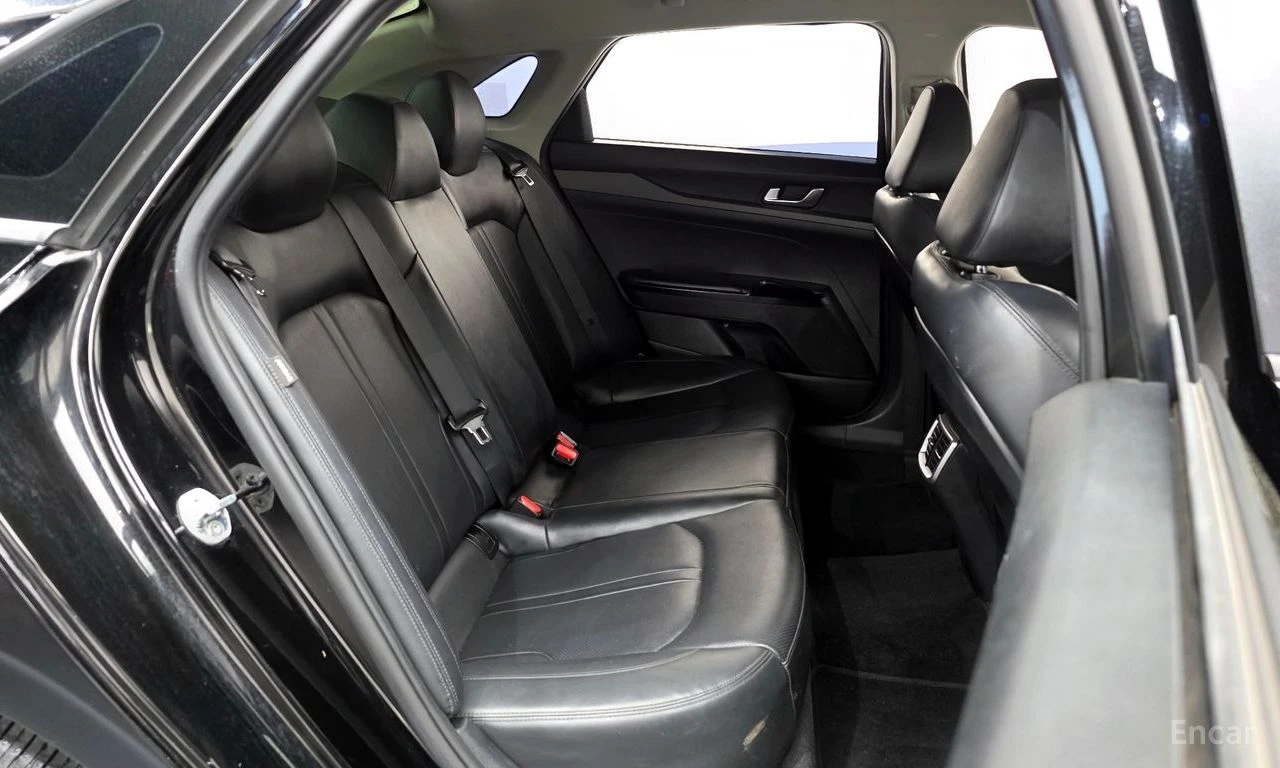 Kia K5 2.0 Trendy* ПОДГРЕВ* КАМЕРА* KEYLESS* КРАЙНА ЦЕНА*, снимка 15 - Автомобили и джипове - 54497483