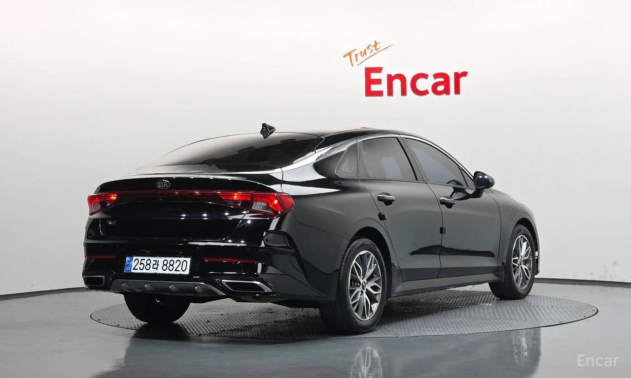 Kia K5 2.0 Trendy* ПОДГРЕВ* КАМЕРА* KEYLESS* КРАЙНА ЦЕНА*, снимка 3 - Автомобили и джипове - 54497483