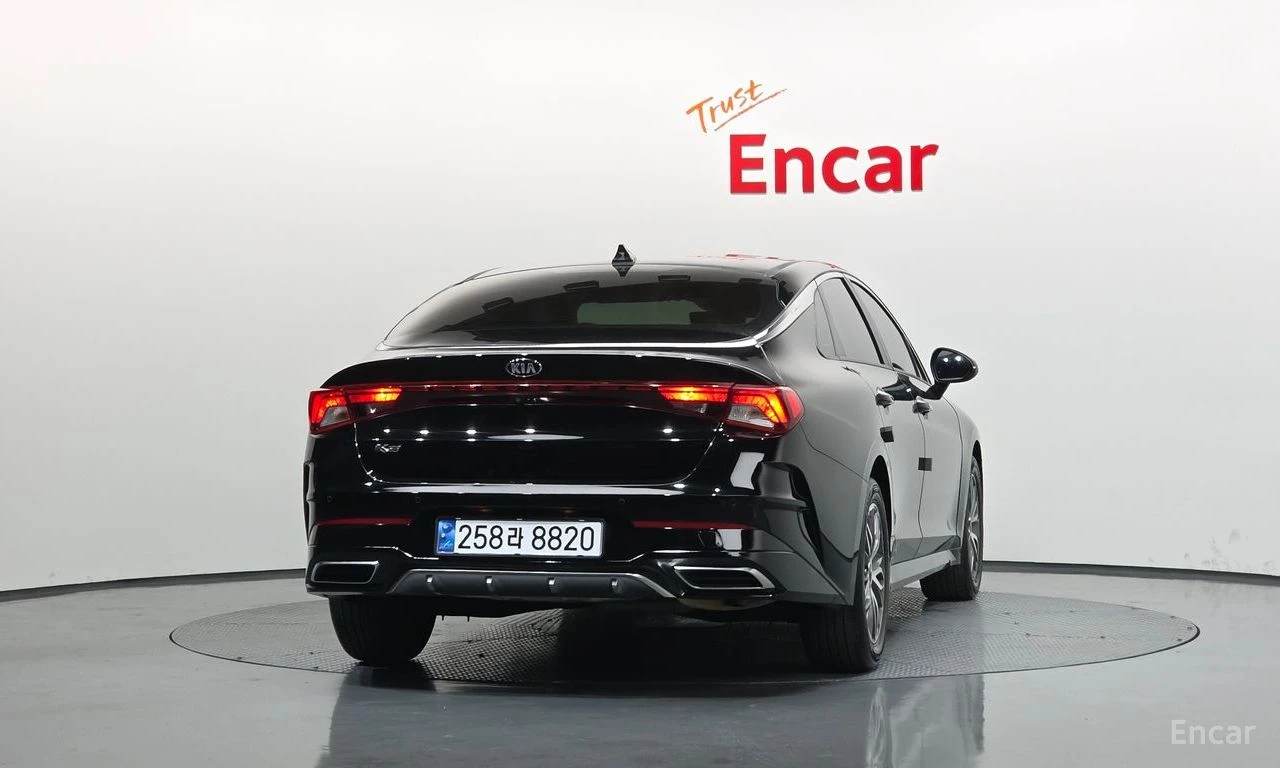 Kia K5 2.0 Trendy* ПОДГРЕВ* КАМЕРА* KEYLESS* КРАЙНА ЦЕНА*, снимка 4 - Автомобили и джипове - 54497483