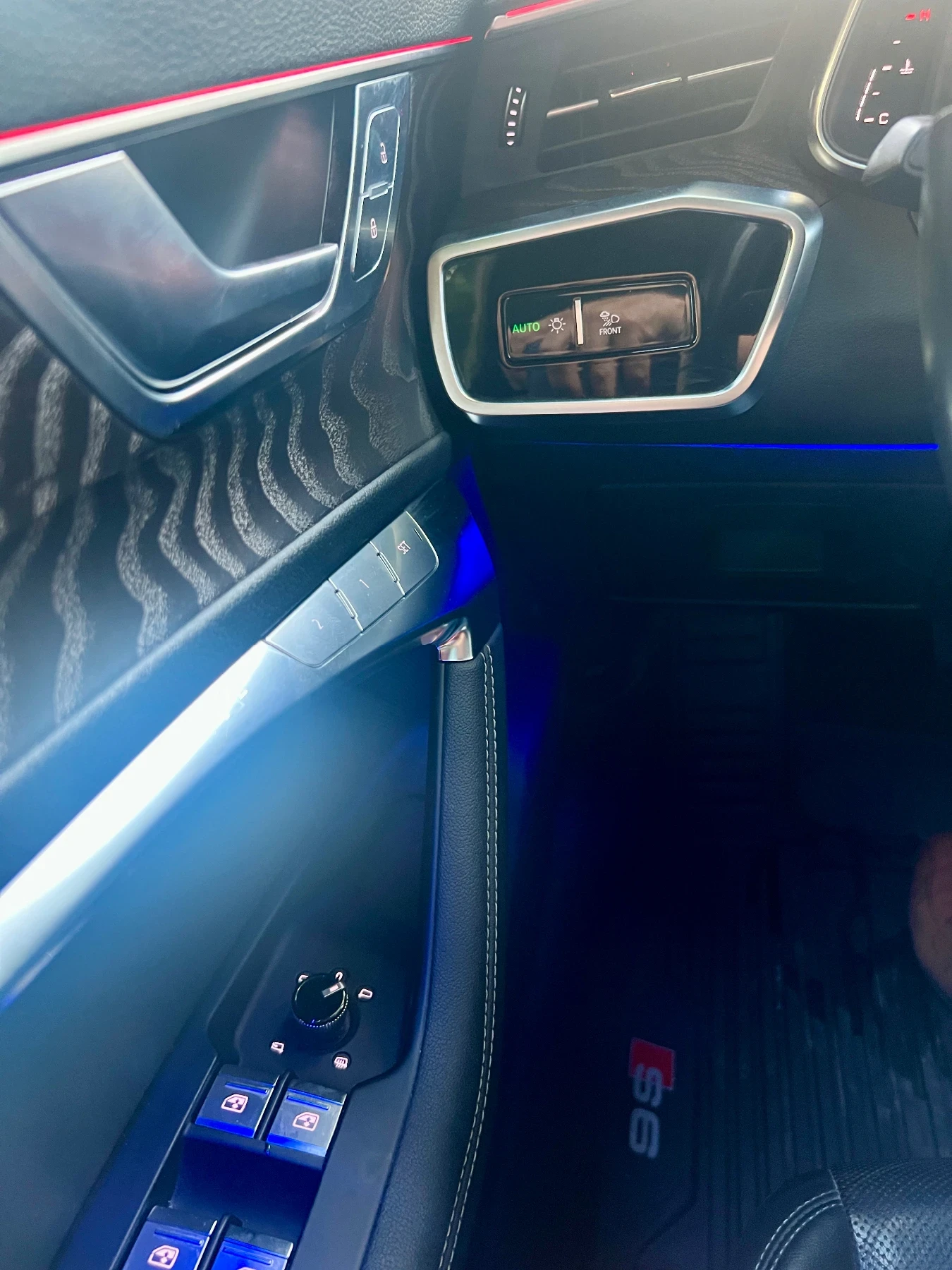 Audi A6 20 TFSI, снимка 4 - Автомобили и джипове - 54825348