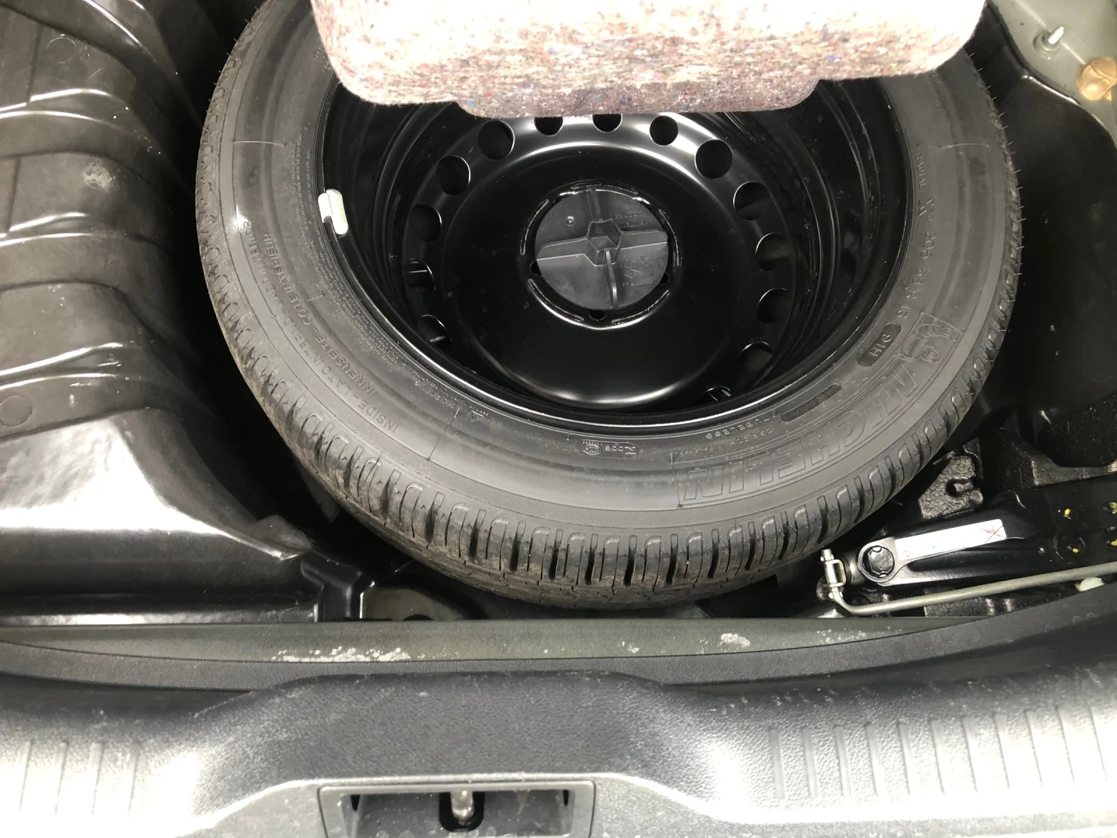 Renault Megane 1.5 dci, снимка 15 - Автомобили и джипове - 54859698