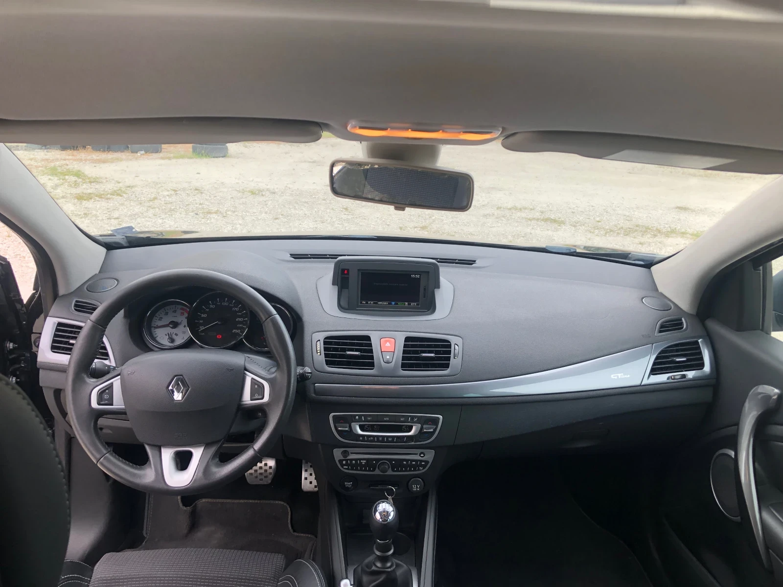 Renault Megane 1.5 dci, снимка 10 - Автомобили и джипове - 54859698