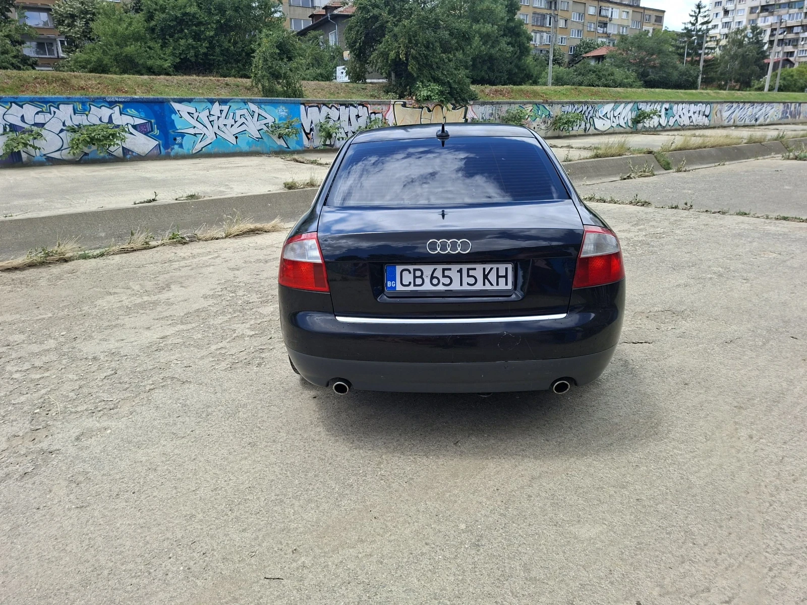 Audi A4 2.4, снимка 4 - Автомобили и джипове - 55162409