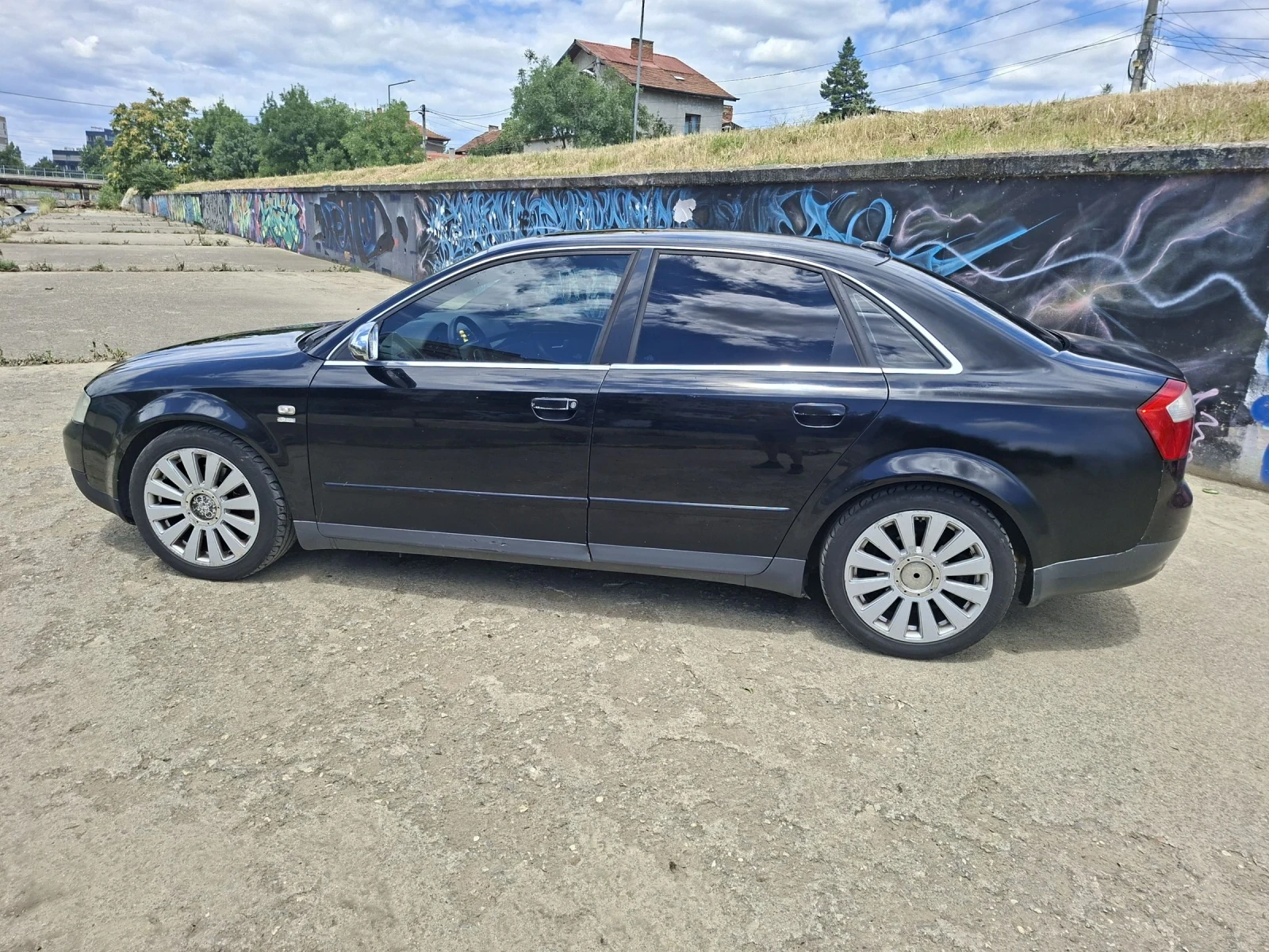 Audi A4 2.4, снимка 6 - Автомобили и джипове - 55162409