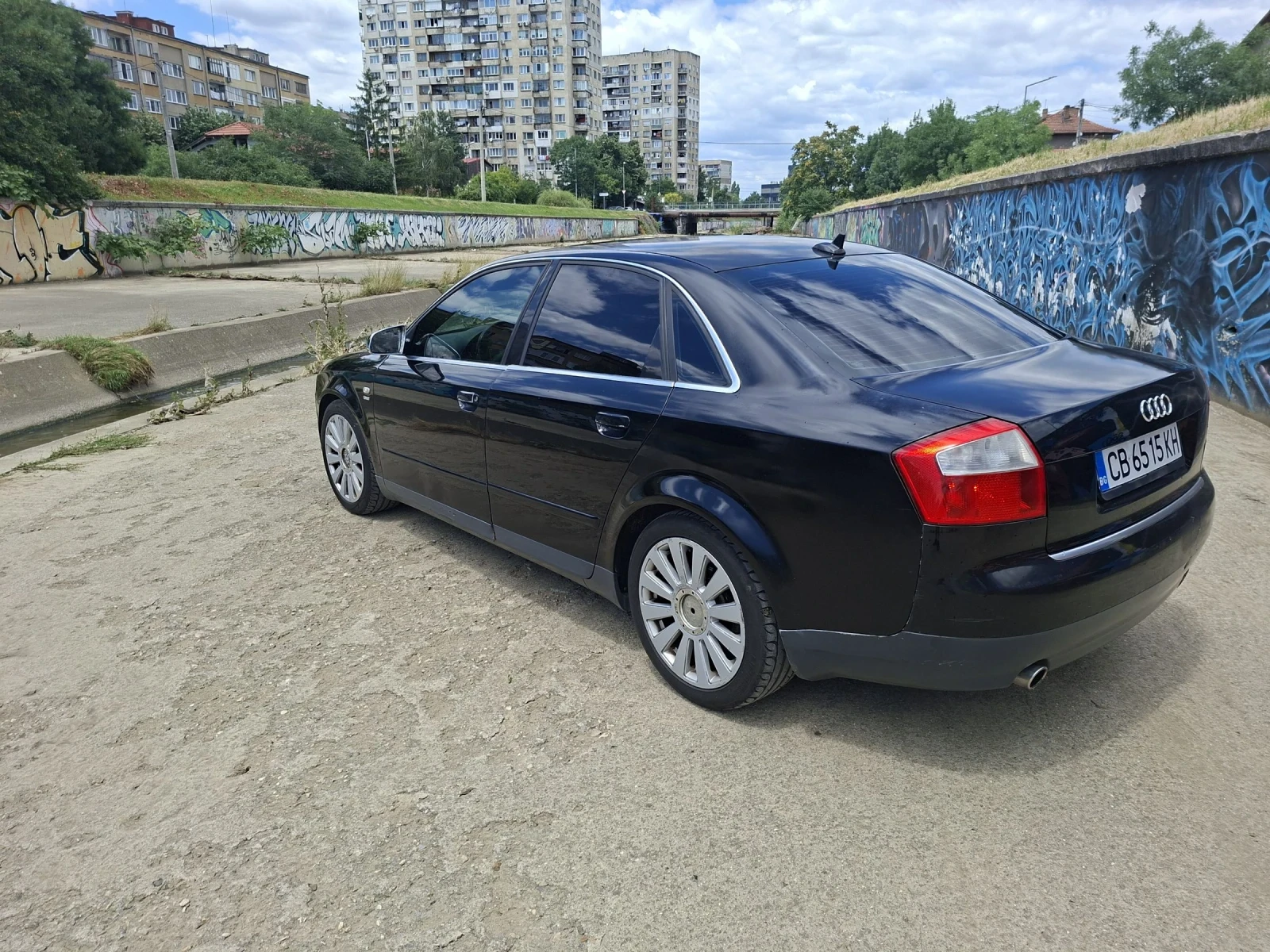 Audi A4 2.4, снимка 5 - Автомобили и джипове - 55162409